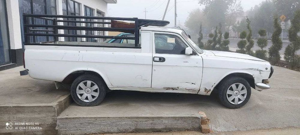 Pikup volga24 sotiladi