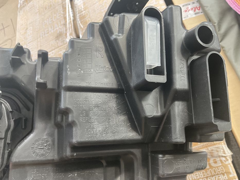 Far Dacia Duster 2 facelift (Y) original Renault