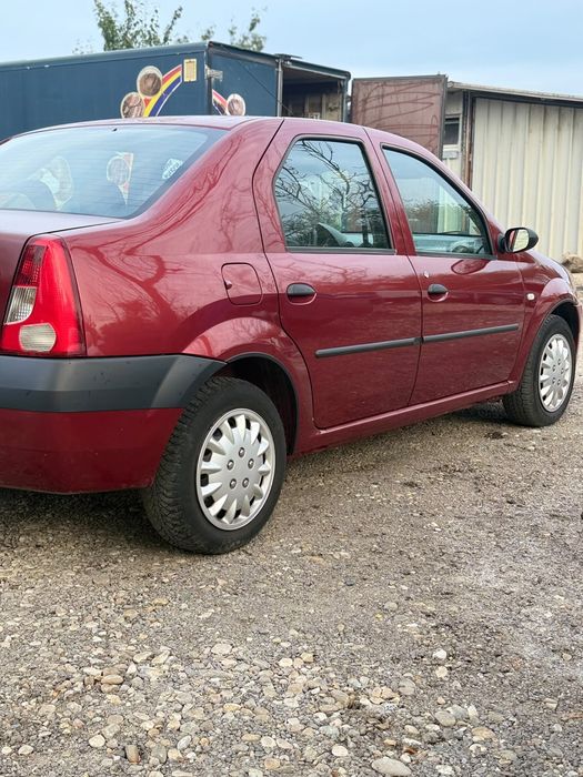 Dacia logan 1.5 diesel/ A.C/ carlig de remorcare