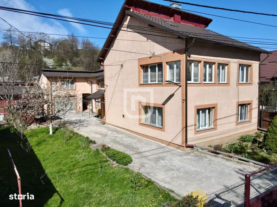 Casă centrală Gura Humorului | 3 dormitoare | 600 mp teren | Garaj