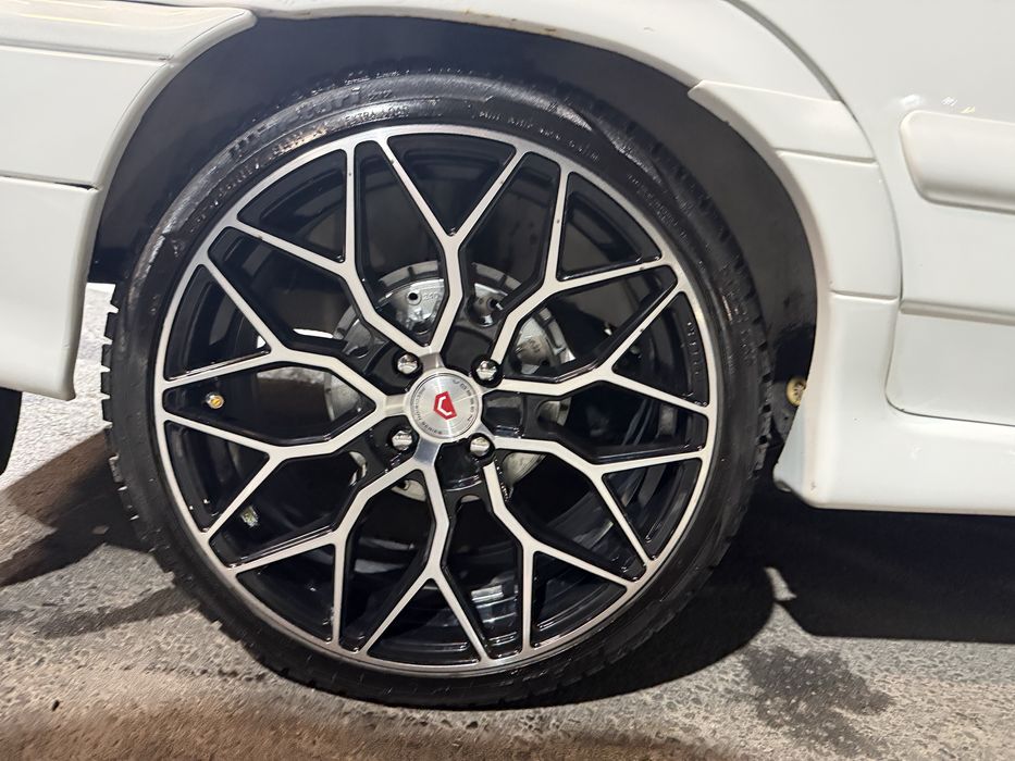 Vossen R17 медуза