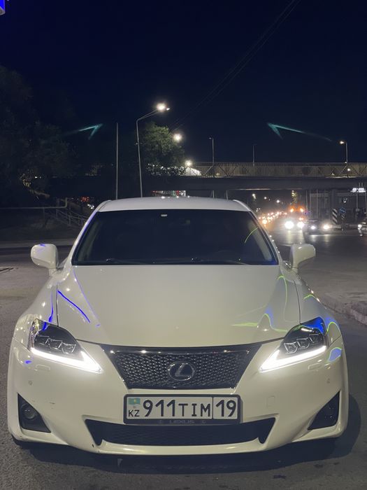 Фары на lexus is 250 is 300 is 350 Vland