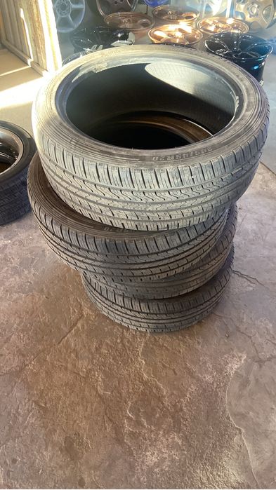 Шины в отличном состояний.