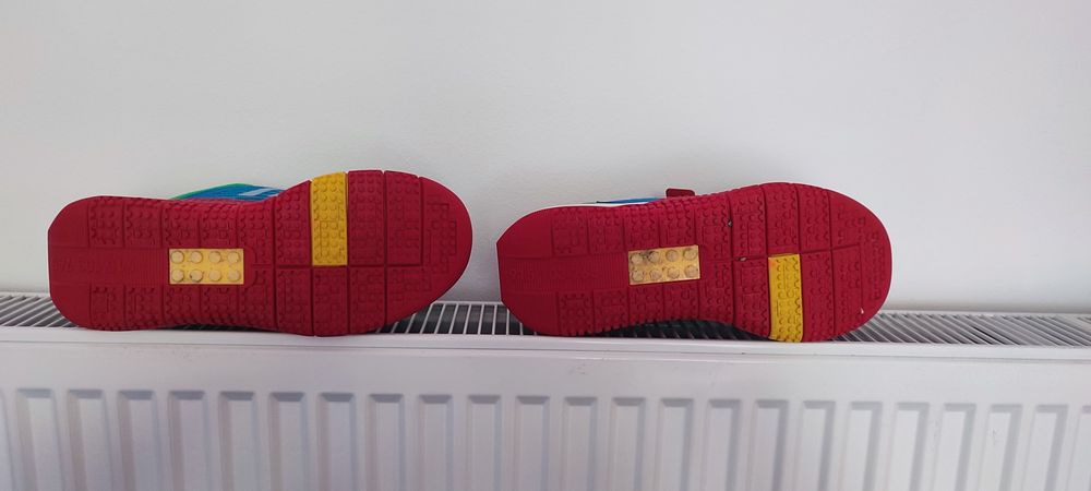 Adidasi Lego marimea 28