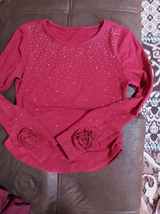 Кофта Новая. Очень красивая.