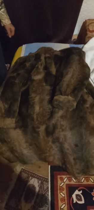 Vând blana naturala nurca amestec căprioară