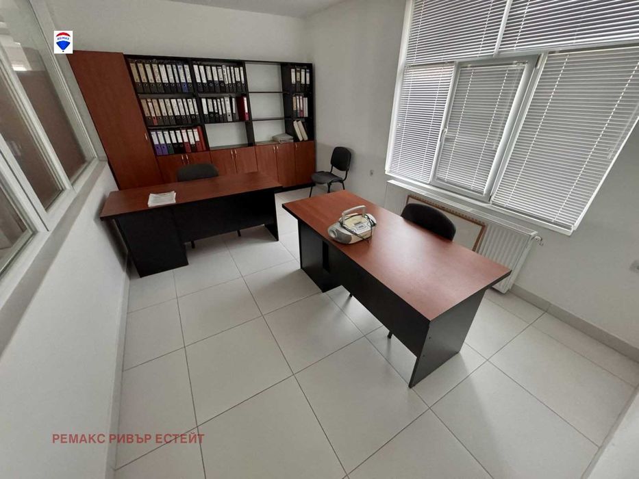 Продава се Промишлена сграда в Горна Оряховица - 4342 кв.м за 588 €/кв.м - Снимка #13