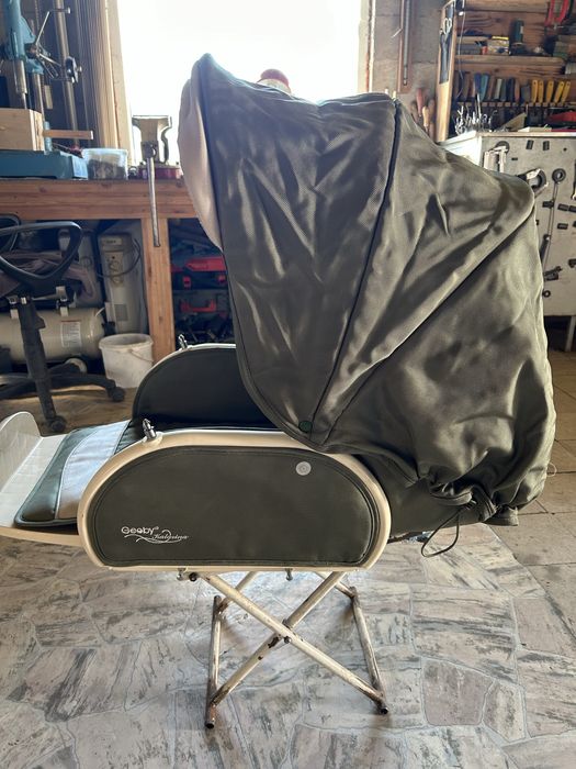 Продам кресло качалку