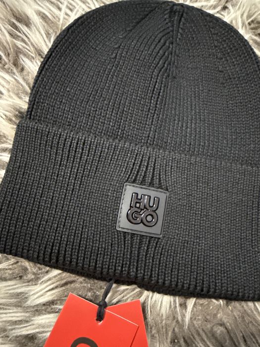 Caciula Hugo neagra Premium