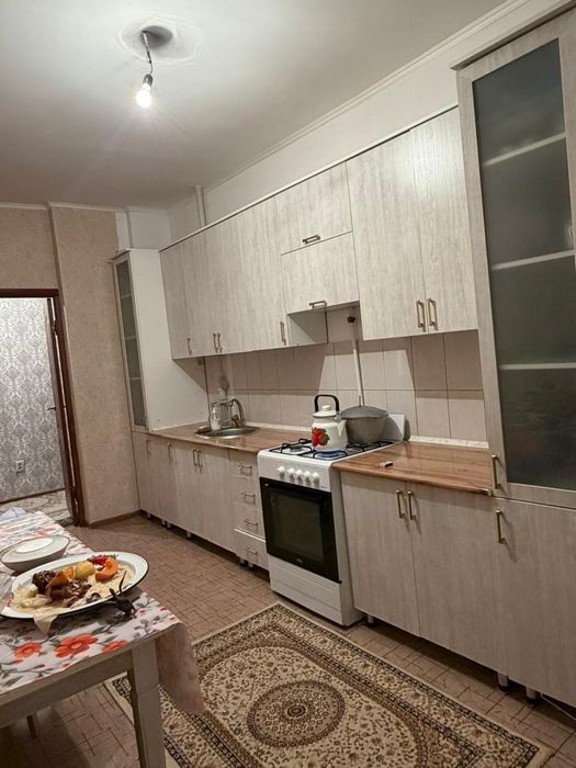 Срочно 3х комнатная в 15мкр продаётся