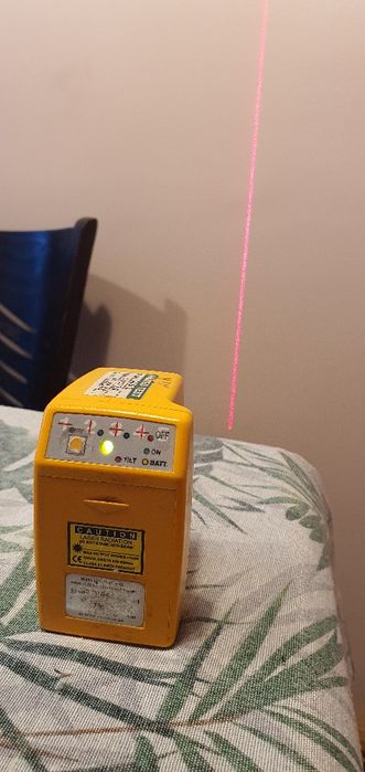 Лазарен нивелир PLS 2