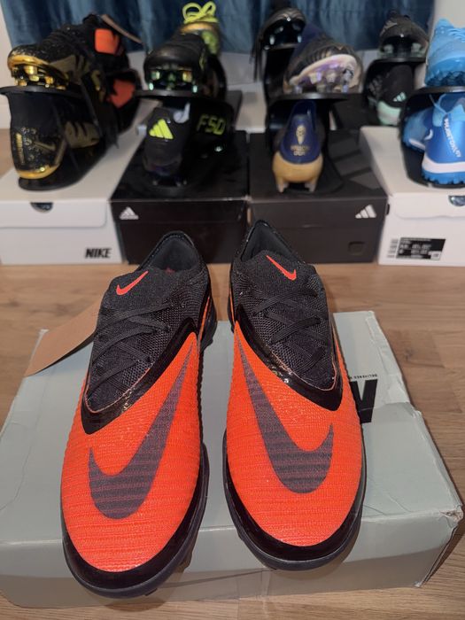 Ghete Fotbal Nike Phantom