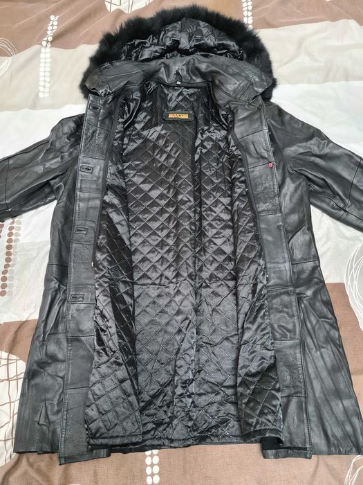 Geaca din piele 100% / moderna si eleganta / DAMA