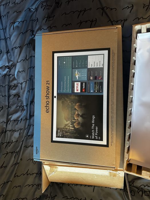 Amazon Echo Show 21” – Smart Display cu Alexa