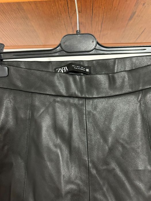 Pantaloni piele ecologică