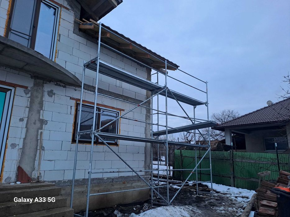 Închiriez schela fixa si mobila