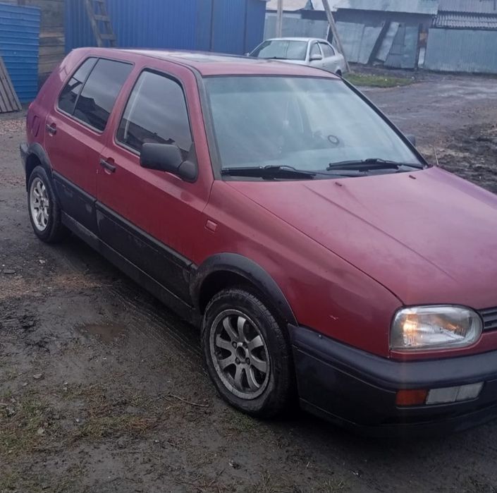 Продам гольф 3. 1.8