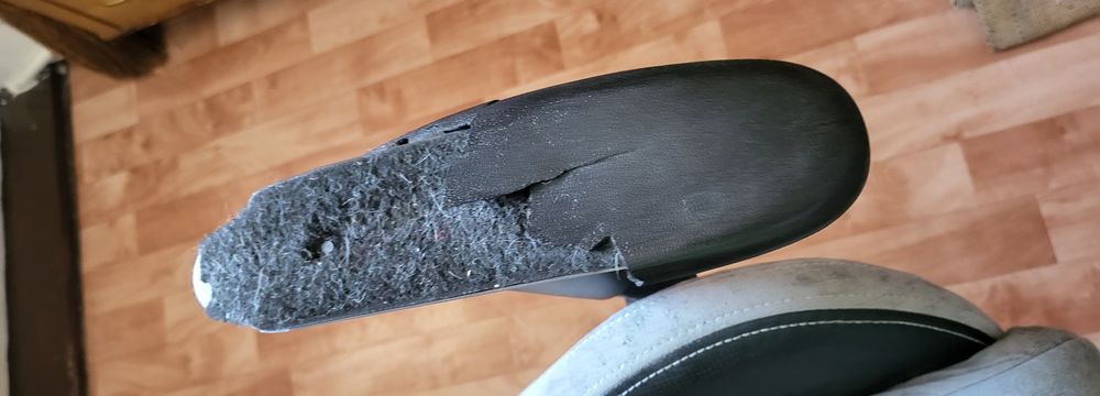 Продам игровое кресло