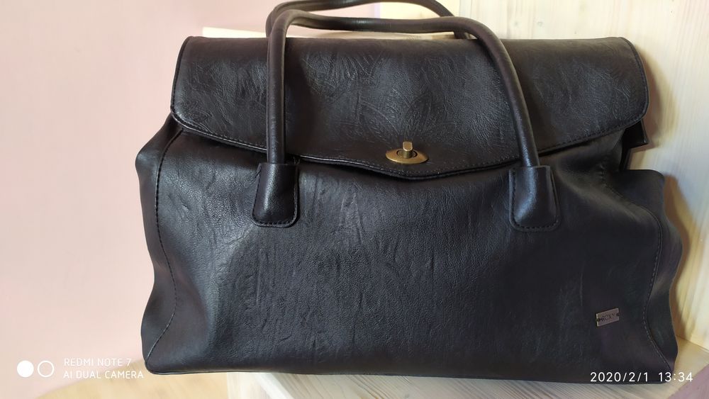 Guess,Roxy,Montesinios