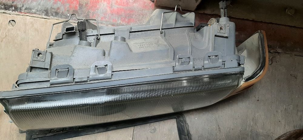 Фары мерс -w 190.