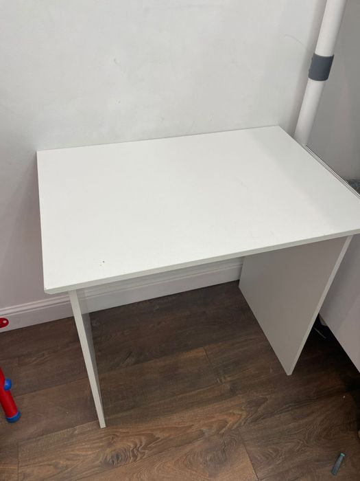 Стол белый ! Стол письменный с полками !