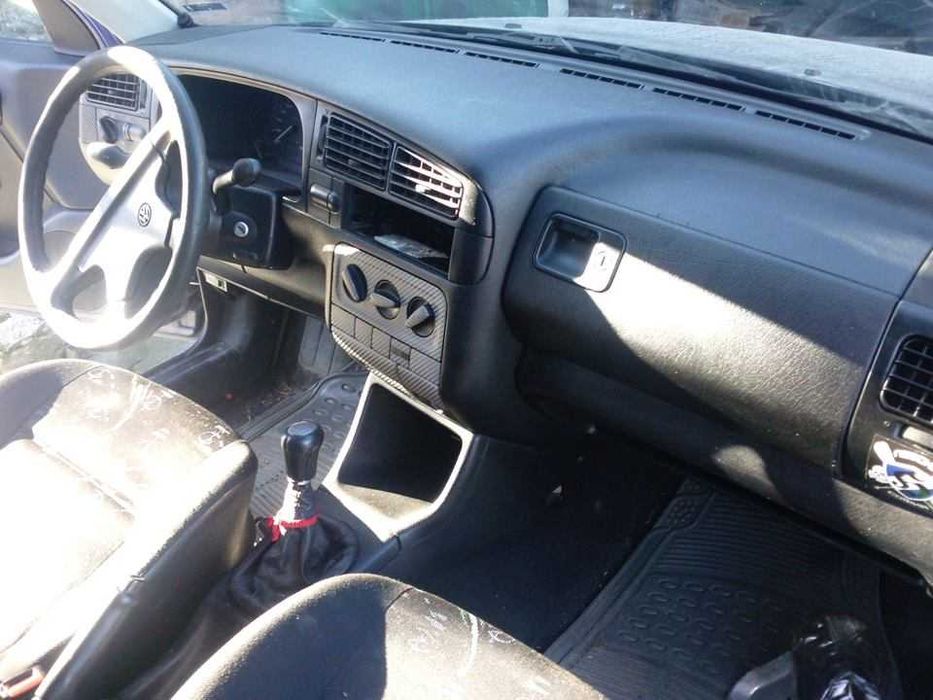 Фолцваген  голф  3  1.4  бензин