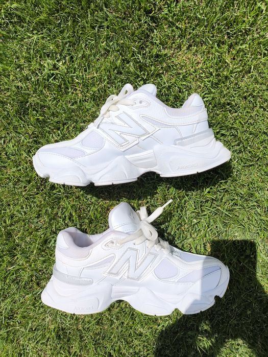 New Balance 9060 Full White - mărimea 38

EU / 7 US