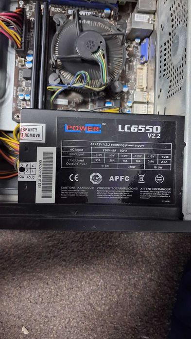 Calculator /PC gaming la un preț foarte bun.