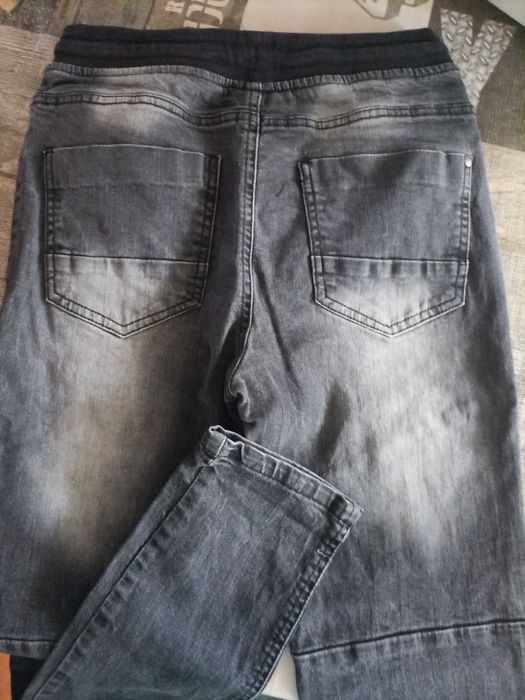 Комплект от дънки и риза