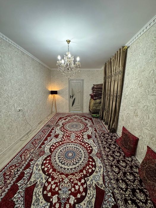 2-мактаб ёнида кв сотилади 2/1/5