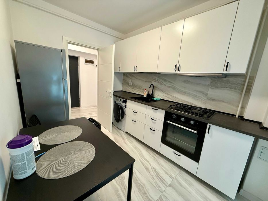 Apartament 2 camere de inchiriat. Moon Reflexes