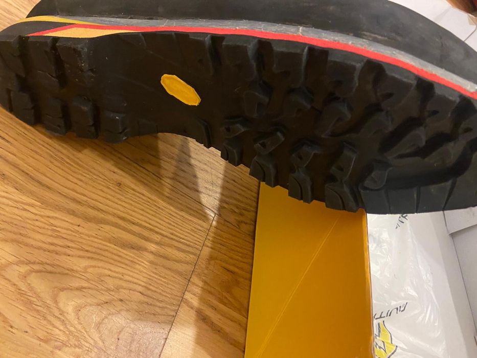 Bocanci trekking bărbați La Sportiva Trango Tower Extreme GTX