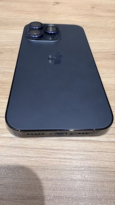 Продам Айфон 14 про/128G