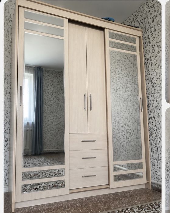 Продам шкаф для спальни,детской