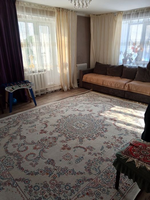 Продам квартиру 4 комнатную