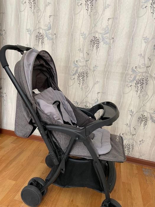 Продам коляску Tomix