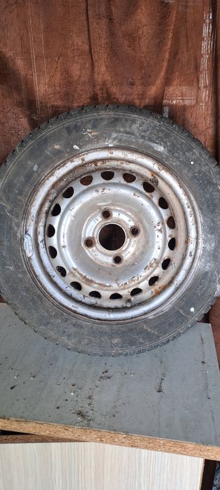 Anvelope iarna cu jante 155/70/R13