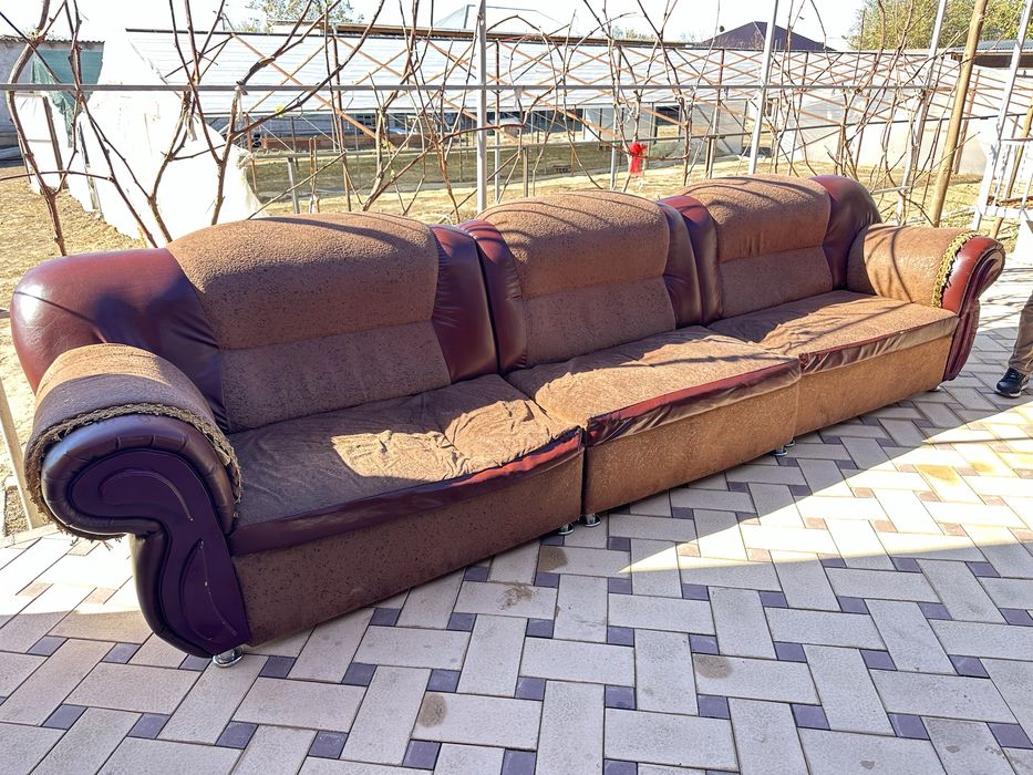 Диван для гостиной