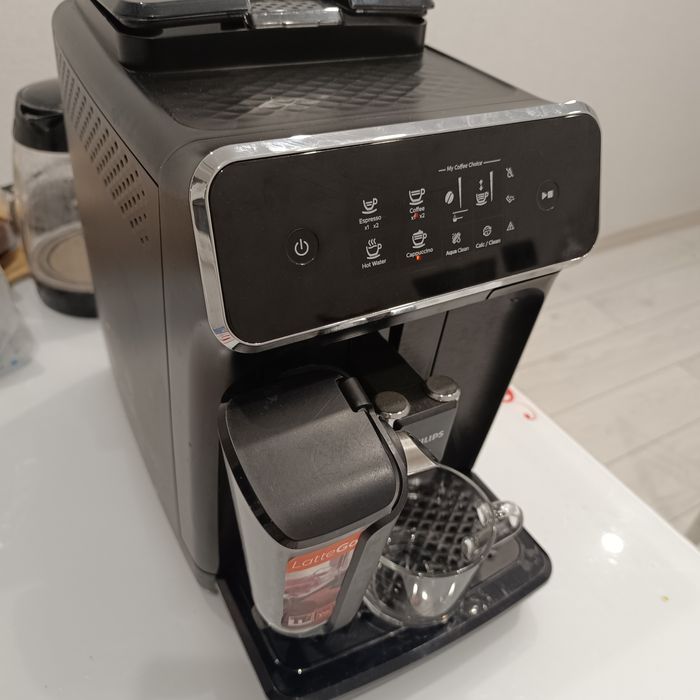 Продам кофемашину Philips