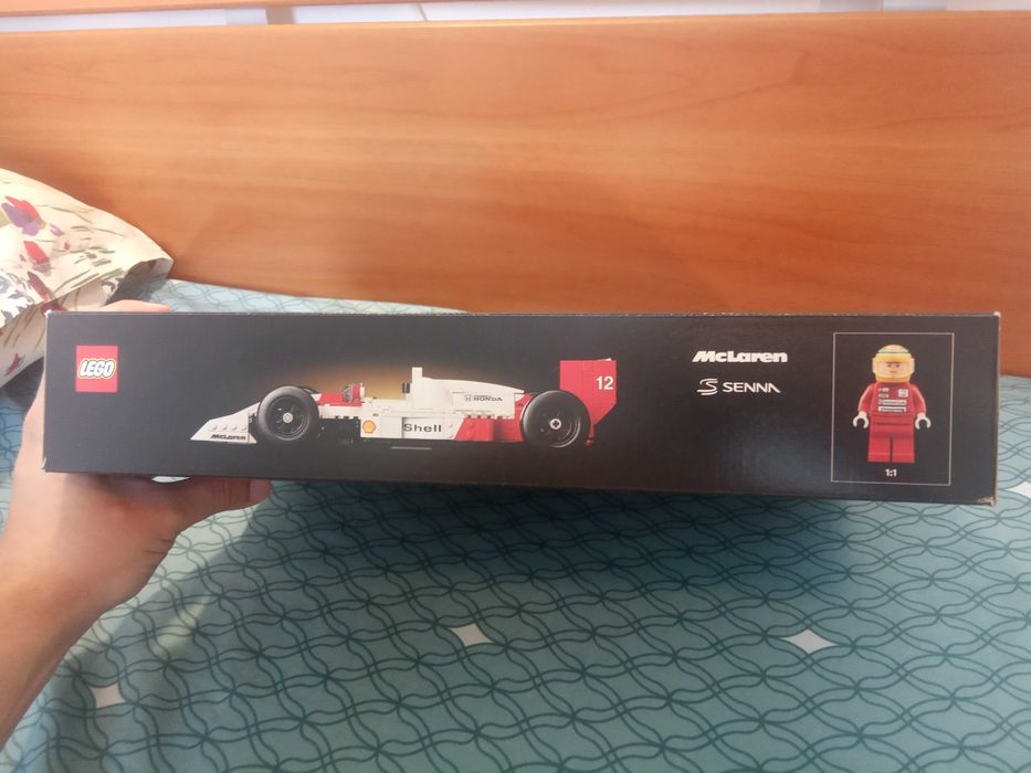 Lego 10330 Icons McLaren MP4/4 & Ayrton Senna, nou, sigilat
