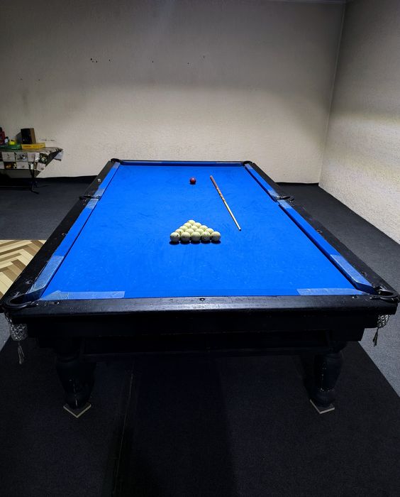 Biliyard stol sotiladi