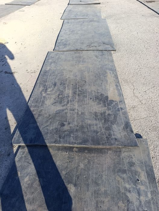 Чорво моллари такига тушашга резина коврик