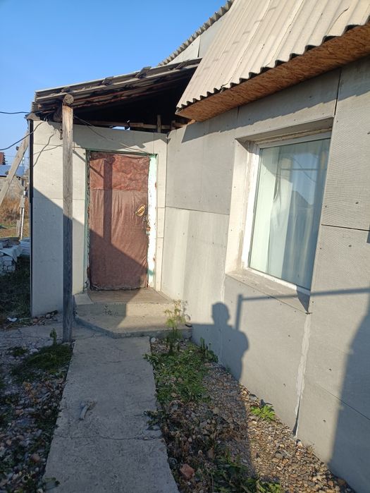 Продам дом времянку, 1 комнатную. С печным отоплением. - Mehr
