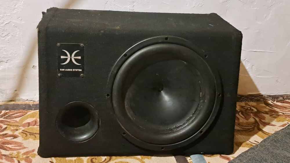 Продам сабвуфер 5 Element