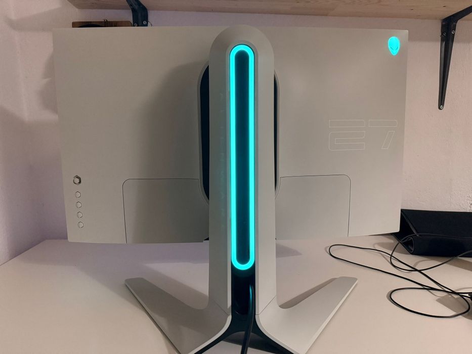 Vând Monitor Alienware