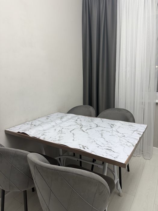 Продам стол для кухни