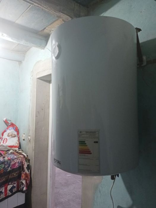 Ariston sotiladi 80L