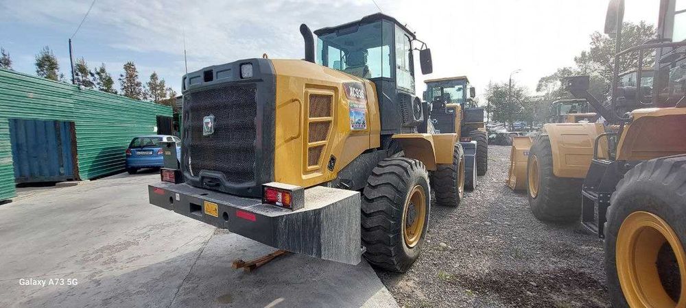 Сотилади ! Фронтальный погрузчик XCMG  XC936 2.1  куба Джойстик