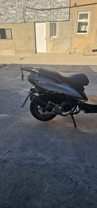Макси Bennali 180cc