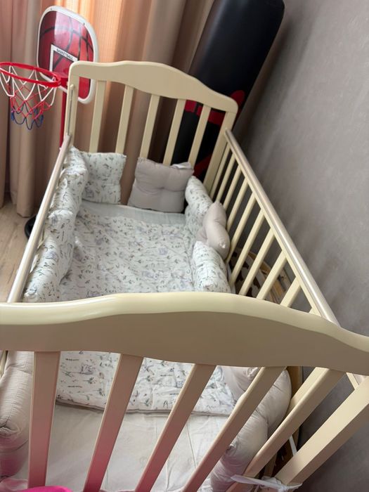 Детская кроватка